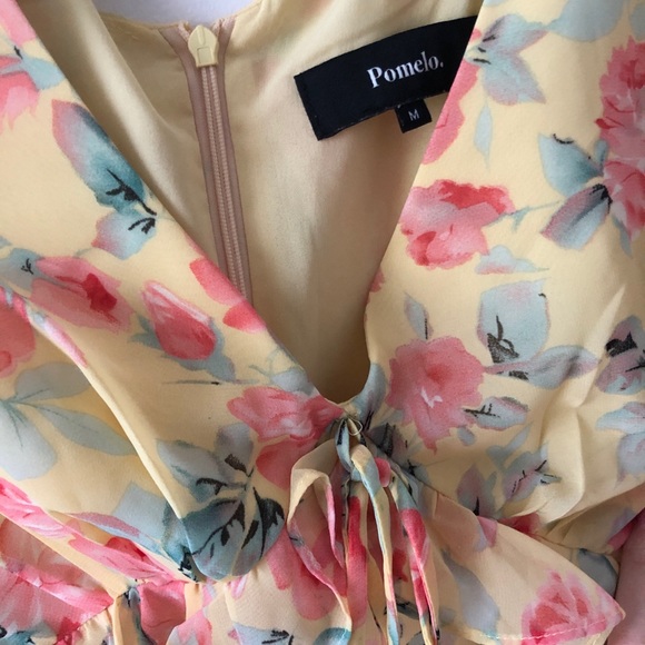 Stunning Yellow Floral Mini Summer Dress - Picture 4 of 6